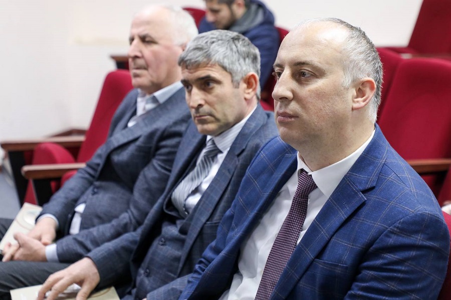Председатель Правительства Дагестана презентовал собственную книгу